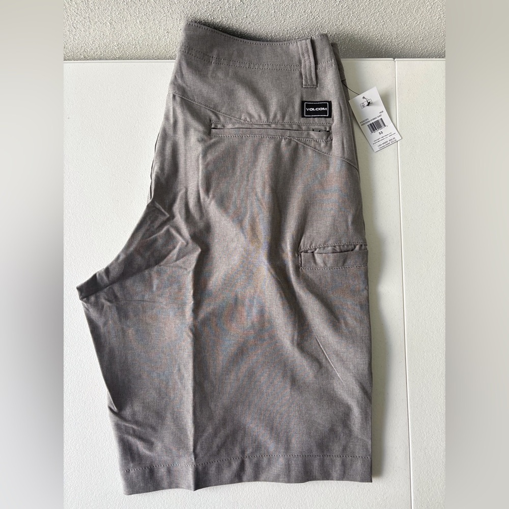Volcom Kerosene Hybrid Shorts Size 32 Men Gray Pockets Surf Beach Cruise Stretch